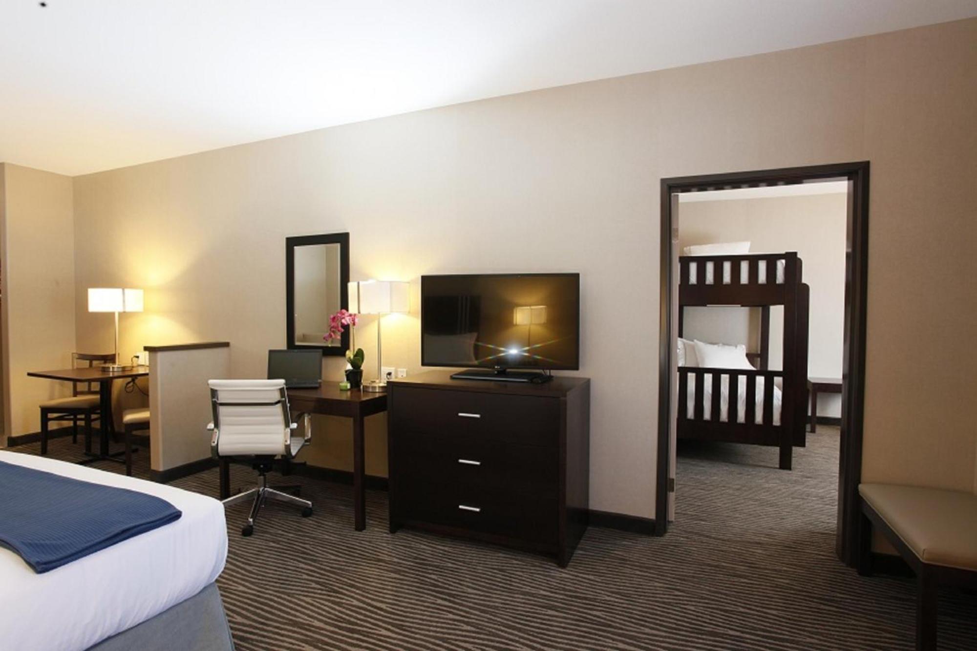 Holiday Inn Express Fort St John By Ihg Fort St. John Dış mekan fotoğraf