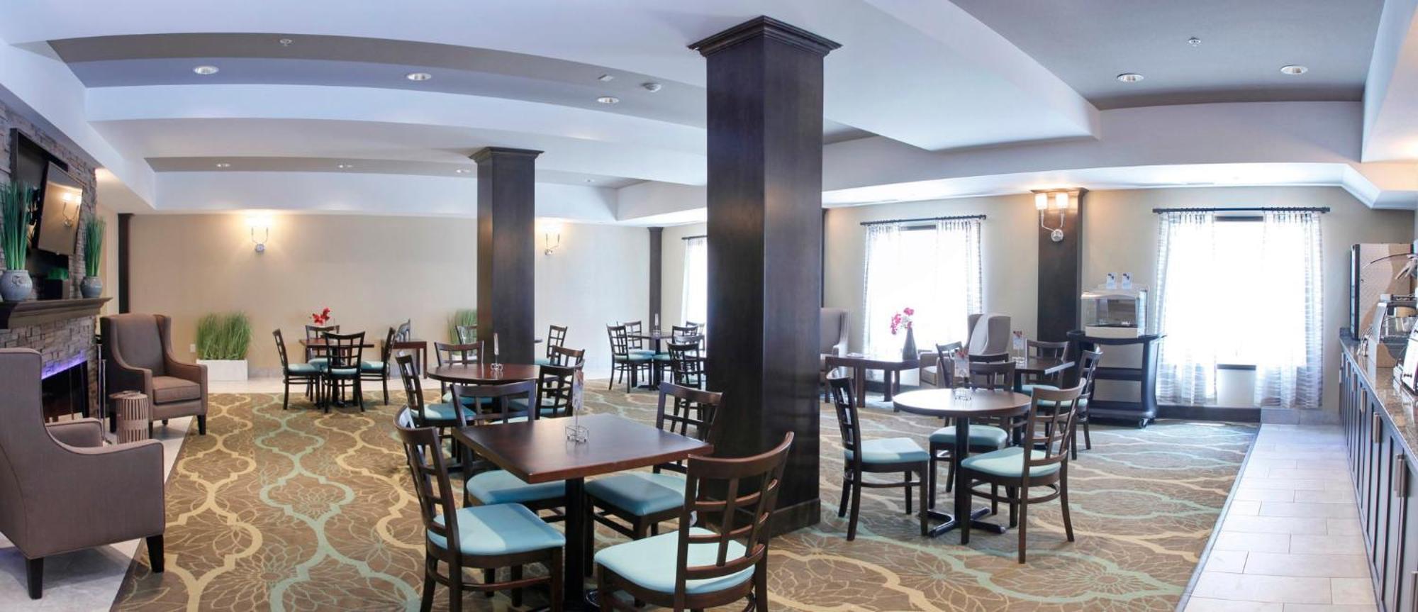 Holiday Inn Express Fort St John By Ihg Fort St. John Dış mekan fotoğraf