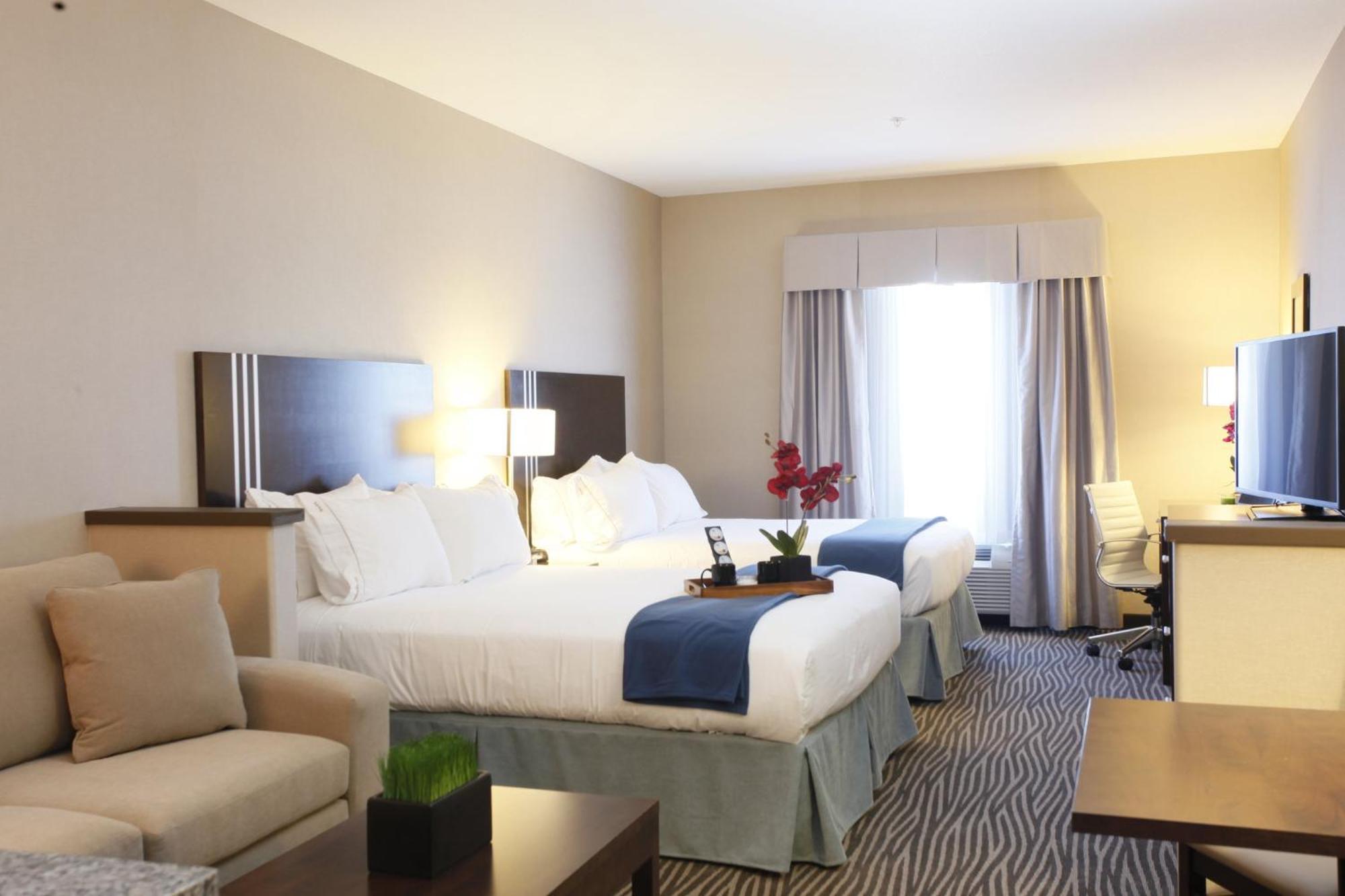Holiday Inn Express Fort St John By Ihg Fort St. John Dış mekan fotoğraf