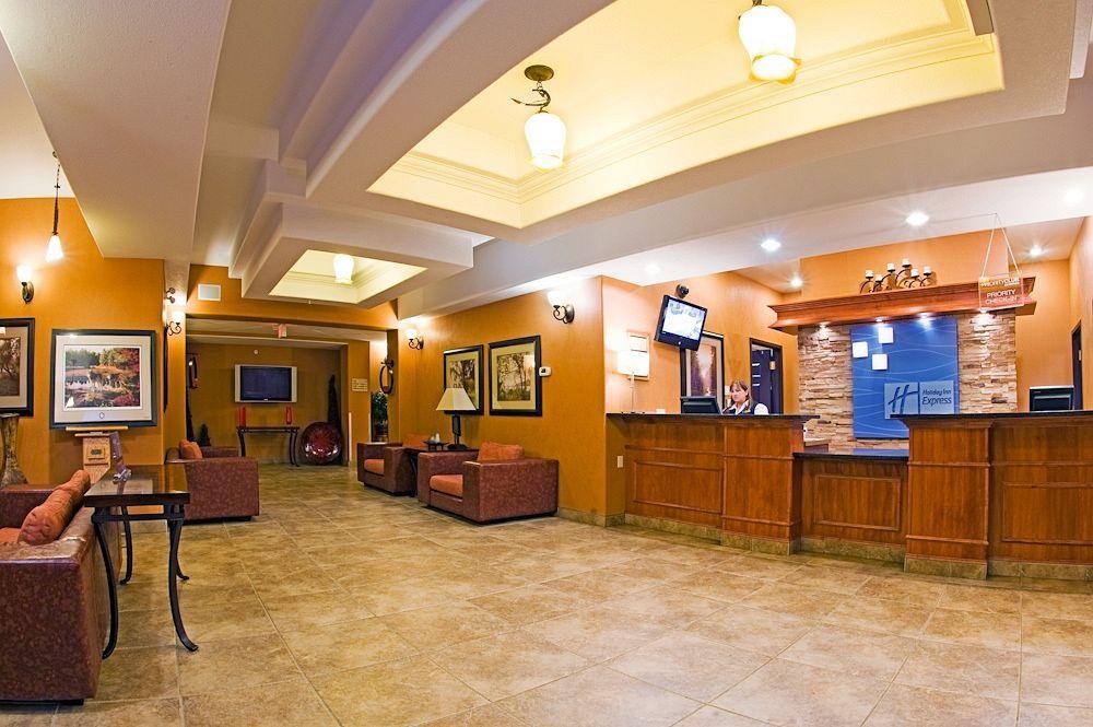 Holiday Inn Express Fort St John By Ihg Fort St. John Dış mekan fotoğraf