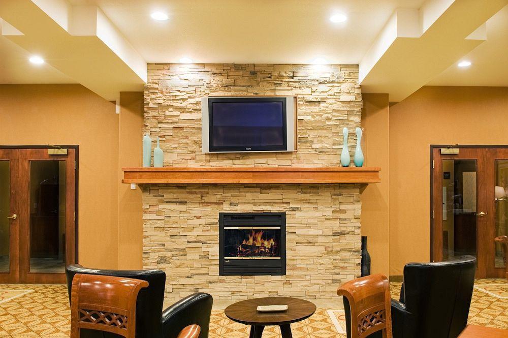 Holiday Inn Express Fort St John By Ihg Fort St. John Dış mekan fotoğraf