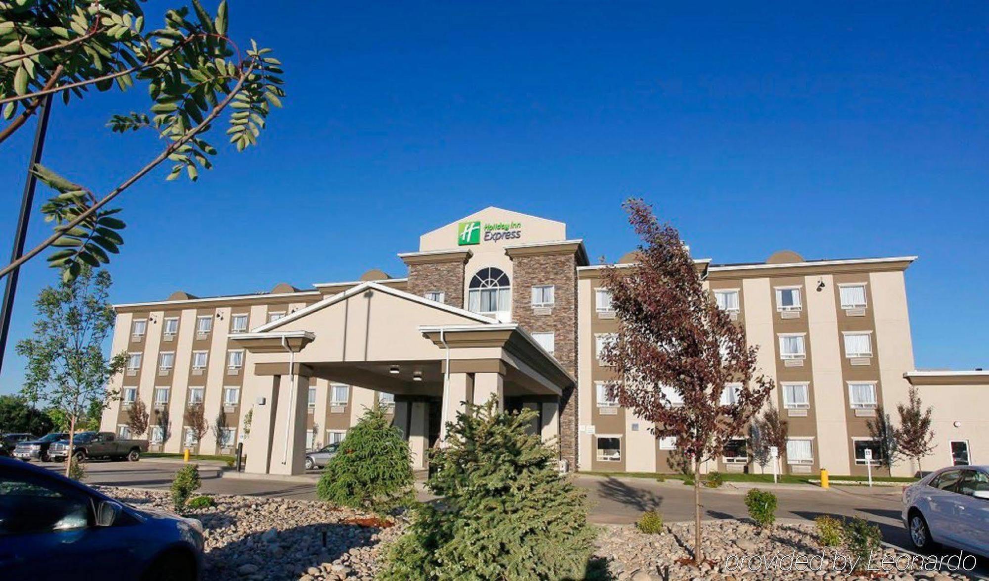 Holiday Inn Express Fort St John By Ihg Fort St. John Dış mekan fotoğraf
