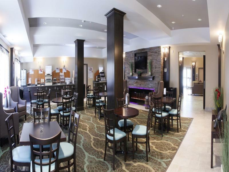 Holiday Inn Express Fort St John By Ihg Fort St. John Dış mekan fotoğraf